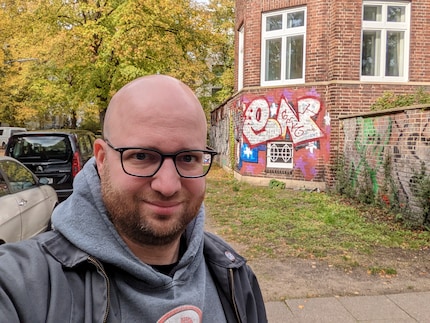 Pixel 6.