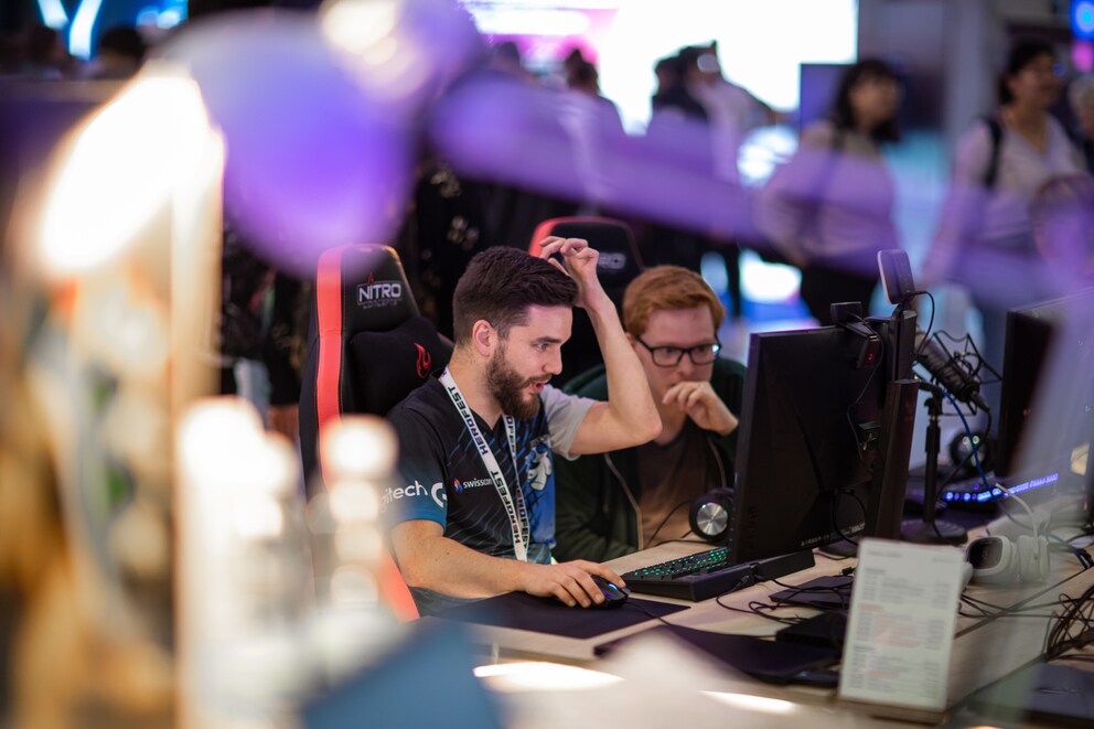 Im «Beat the Pro» konnten «Age of Empires 2» Spieler und Spielerinnen den Profi-Gamer «Bulletchen» herausfordern.