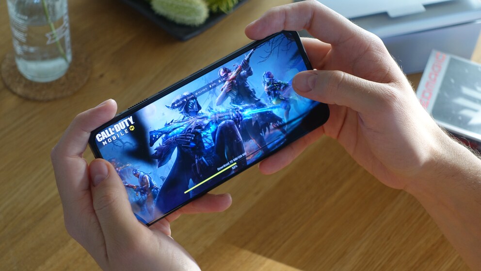 Ceux qui aiment les commandes tactiles apprécieront le grand écran et les boutons capacitifs.