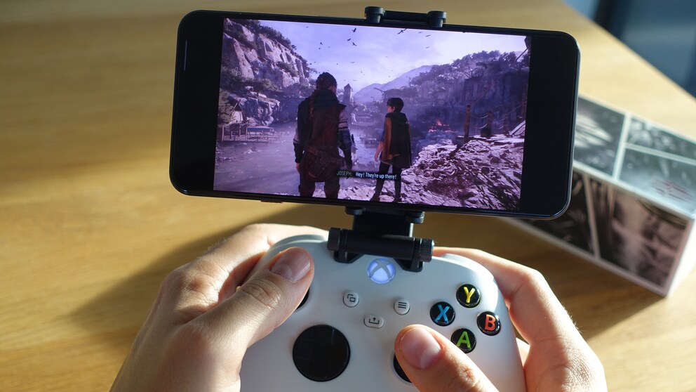 Pour tester le cloud gaming, j’ai joué à « A Plague Tale: Requiem ». Les hordes de rats sont plutôt effrayantes même sur le petit écran.