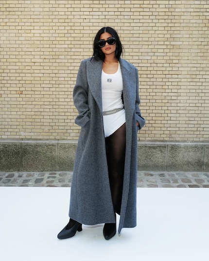 In Paris besuchte Kylie Jenner die Loewe-Show – in Baumwollunterwäsche.
