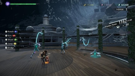 Même les tsunamis n’empêchent pas Bayonetta de mettre une bonne raclée aux méchants homunculus.