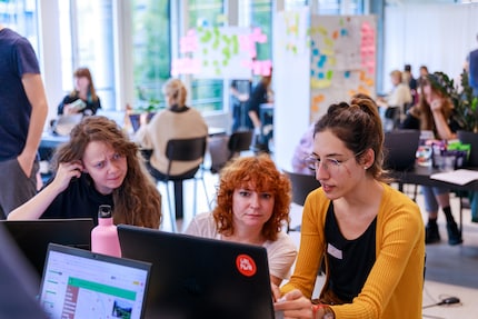 L’échange entre les participants, pour la plupart des femmes, était au cœur du hackathon