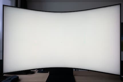 Agli angoli, la visuale non è più ottimale, ma l'illuminazione è complessivamente molto uniforme. L'immagine è stata scattata alla distanza consigliata di 80 cm.