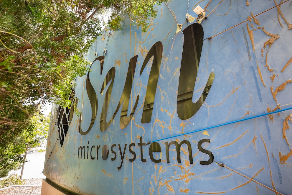 Quando ci si è trasferito nel 2012, Mark Zuckerberg ha girato l’insegna di Sun Microsystems.