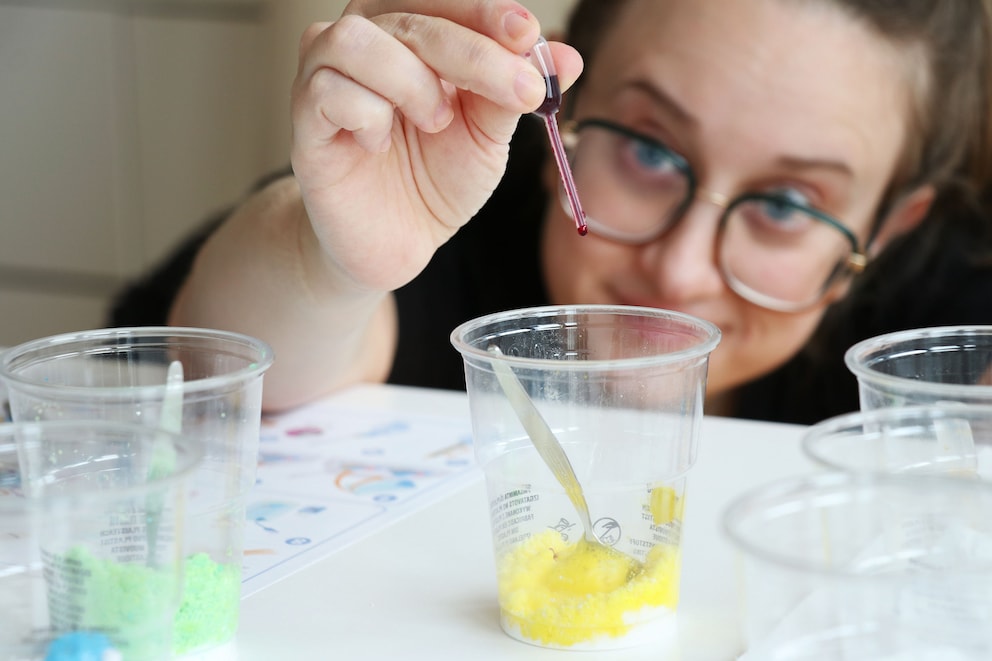 Precisione in gocce: dietro ogni colore c'è una formula segreta.