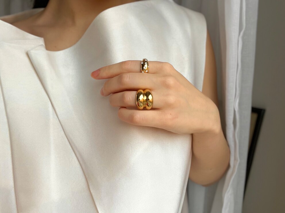 Anche tra i miei preferiti: gli anelli Chunky «Double Rebecca» e «Colette».
