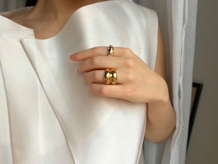 Anche tra i miei preferiti: gli anelli Chunky «Double Rebecca» e «Colette».