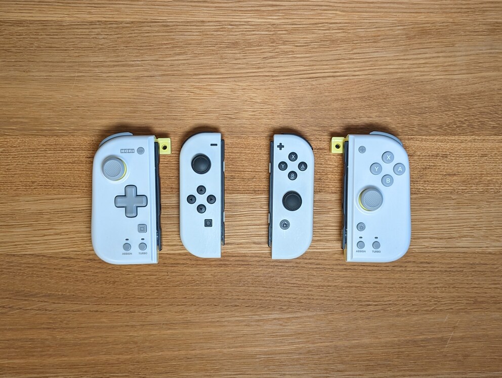 Rispetto ai Joy-Con, i controller Split Pad Compact non sono molto più grandi.