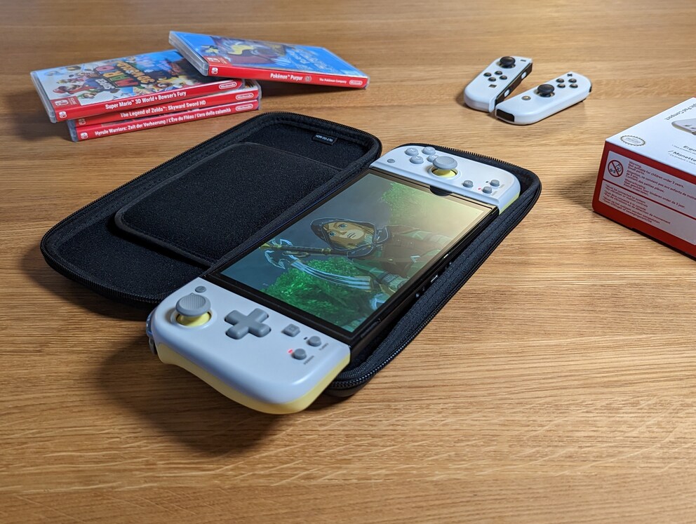 Peccato. I controller sono un po' troppo larghi per la mia custodia Switch.