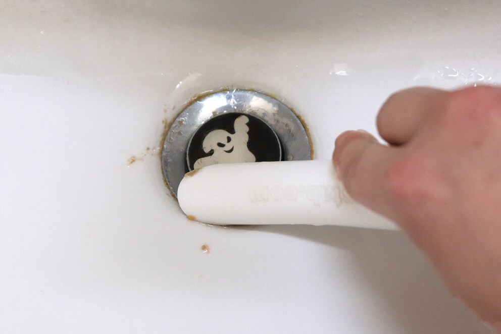 Watching your cleaning progress is satisfying.
