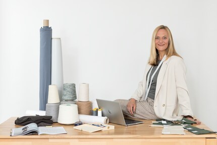 Nicole Ungureit est enseignante et consultante textile indépendante.