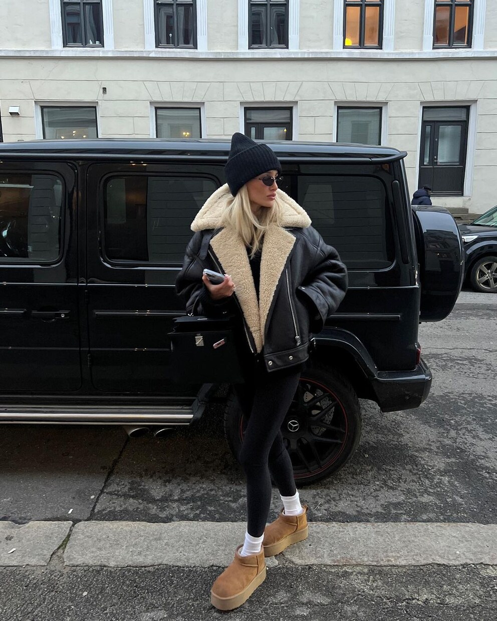Der «Platform Ultra Mini» wird gerne in Kombi mit Leggings und hohen weissen Socken getragen.