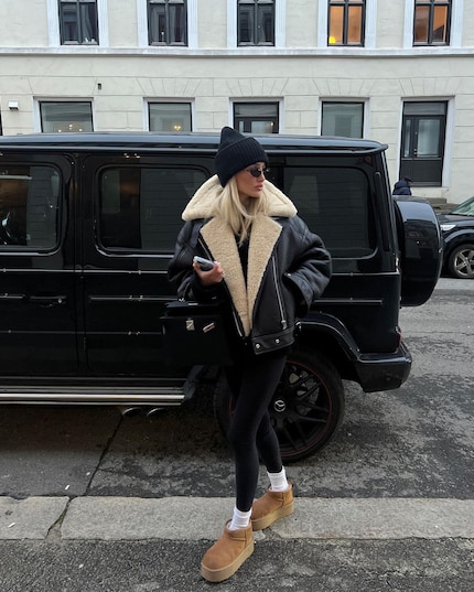 Der «Platform Ultra Mini» wird gerne in Kombi mit Leggings und hohen weissen Socken getragen.