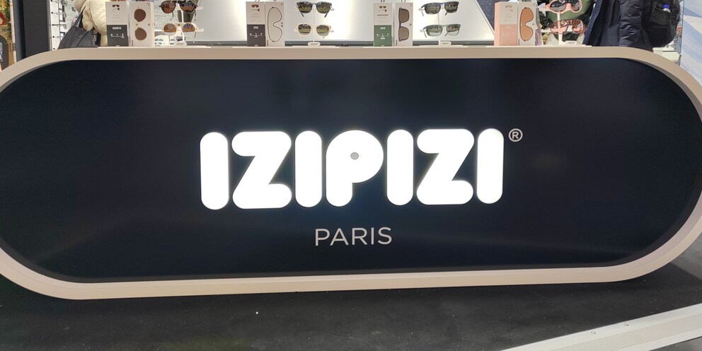 Der Stand von Izipizi an der ISPO in München.