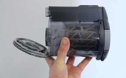 Easy to flip open – the Miele Triflex’s dust bin.