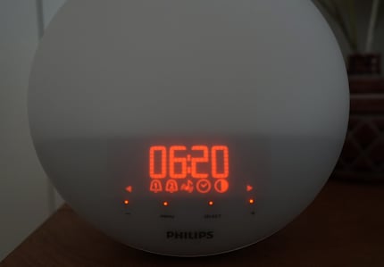 The menu is simple and intuitive to use – wake-up time, background noise, light intensity.