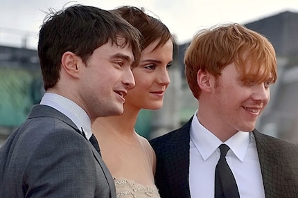 Daniel Radcliffe, Emma Watson et Rupert Grint ont pris leurs distances avec J. K. Rowling.