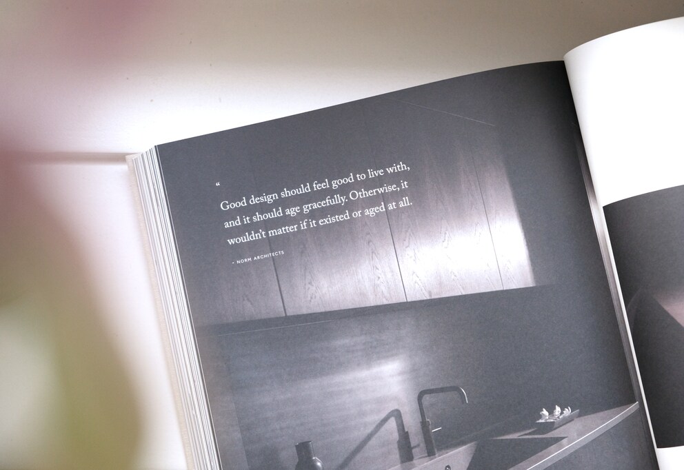 Ce livre est un recueil de belles images et d’essais à méditer.
