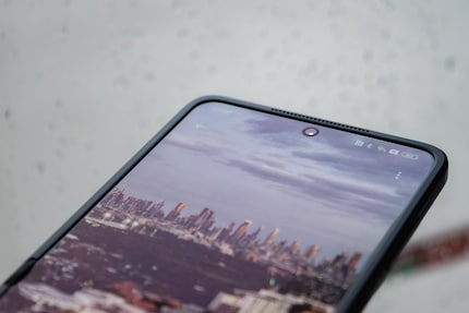  The Find N2 Flip’s besel stands out a little.