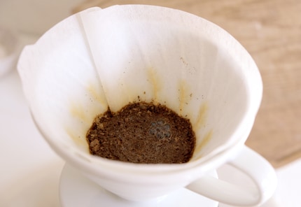 Il est bien plus relaxant de regarder une machine à café vrombissante : Les bulles fleuries pendant le blooming.