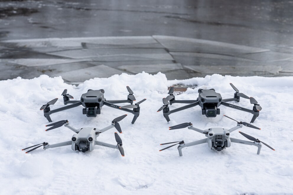 Quatre des douze drones DJI actuels, sans compter les appareils d’entreprise.
