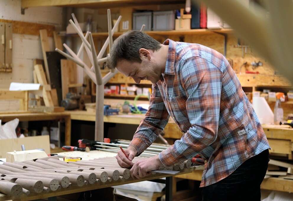 Baptiste comes from the French-speaking part of Switzerland, but his carpentry apprenticeship brought him to Basel. 