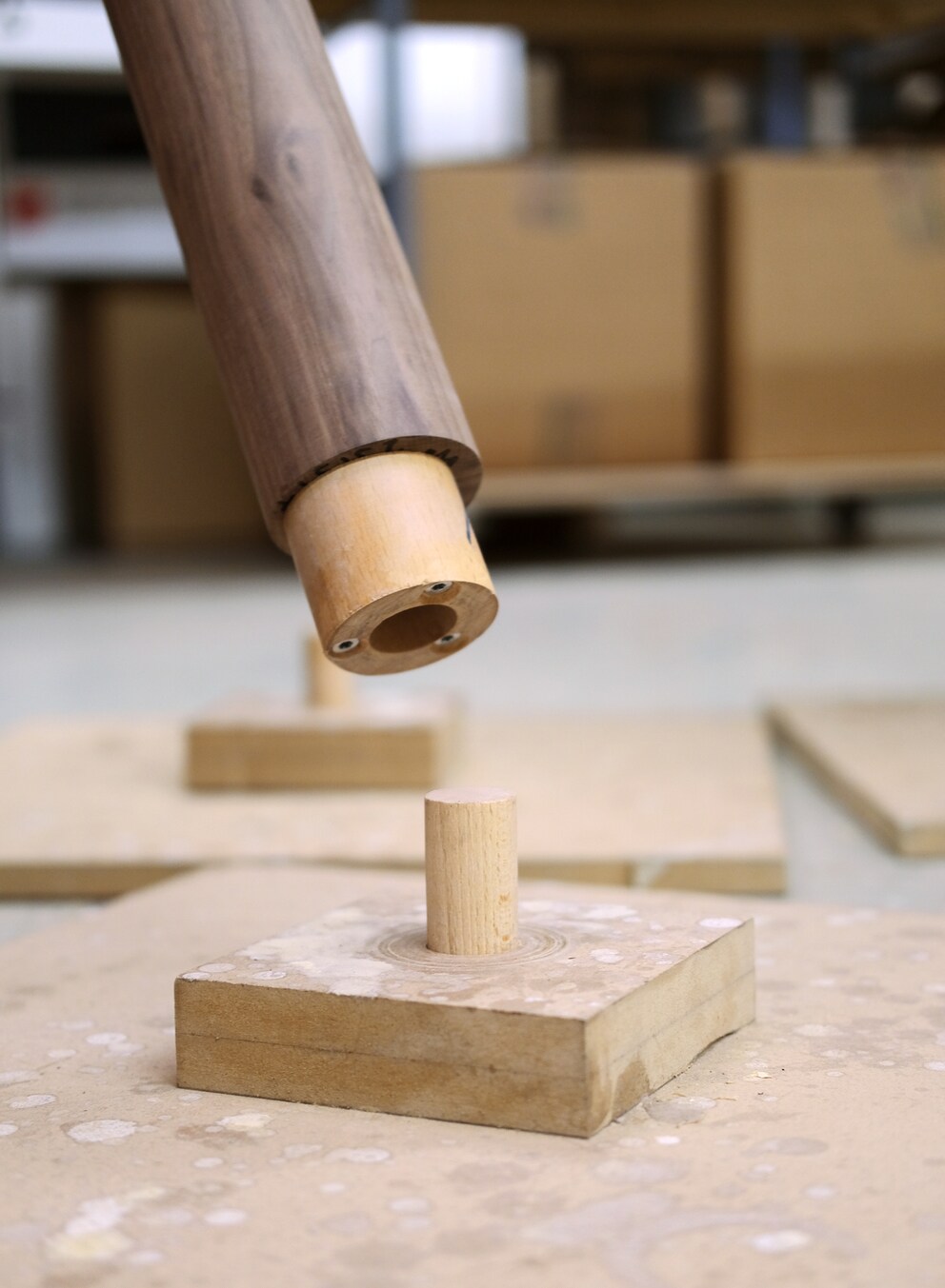 Like clockwork: the carpenter has developed a workflow for every single step of the production process.