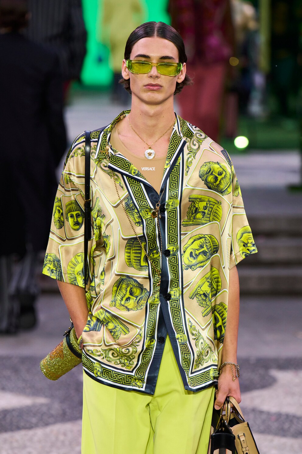 Matching Shades bei der Sommerkollektion '23 von Versace.