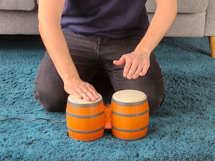 Je souhaite le retour de périphériques musicaux cool comme les bongos DK.