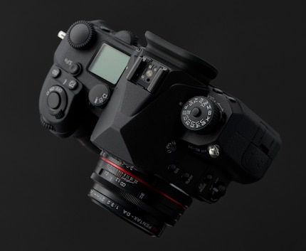 Le corps et le fonctionnement du nouveau Pentax sont identiques à ceux du K-3 Mark III original.