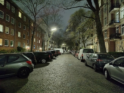 Night mode provides more sharpness and brightness.
