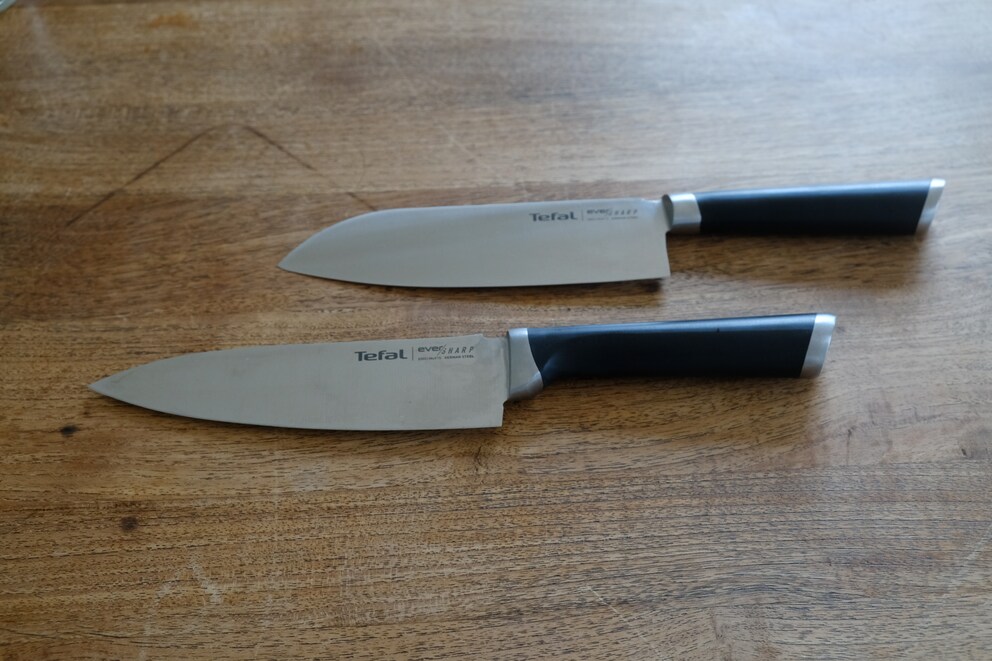 The two ever-sharp blades.