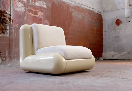 Colorato e massimalista: «T14» di Uma Objects.