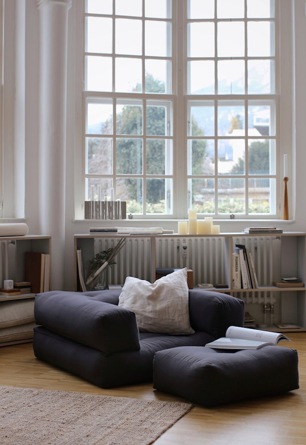 Dimensioni: 95 x 90 x 100 cm, altezza seduta: 22 cm | Materiale: poliestere, cotone.