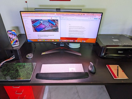 Nachher: Mein Homeoffice sieht einigermassen ordentlich aus.