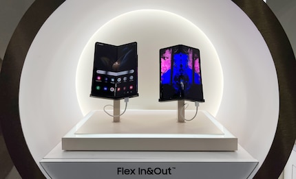 Plier les smartphones jusqu'à 360 degrés.