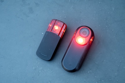 A sinistra il Gardia R300L di Bryton, a destra il Varia RCT715 di Garmin.