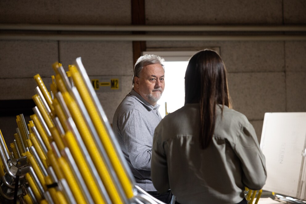 Rainer Hesselbarth is the custodian of Josef Bättig’s legacy, who manufactured his first tubular steel furniture in 1948.