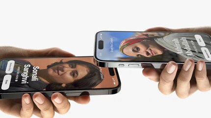 Cela a déjà existé : tenir les appareils mobiles proches les uns des autres pour échanger des coordonnées.