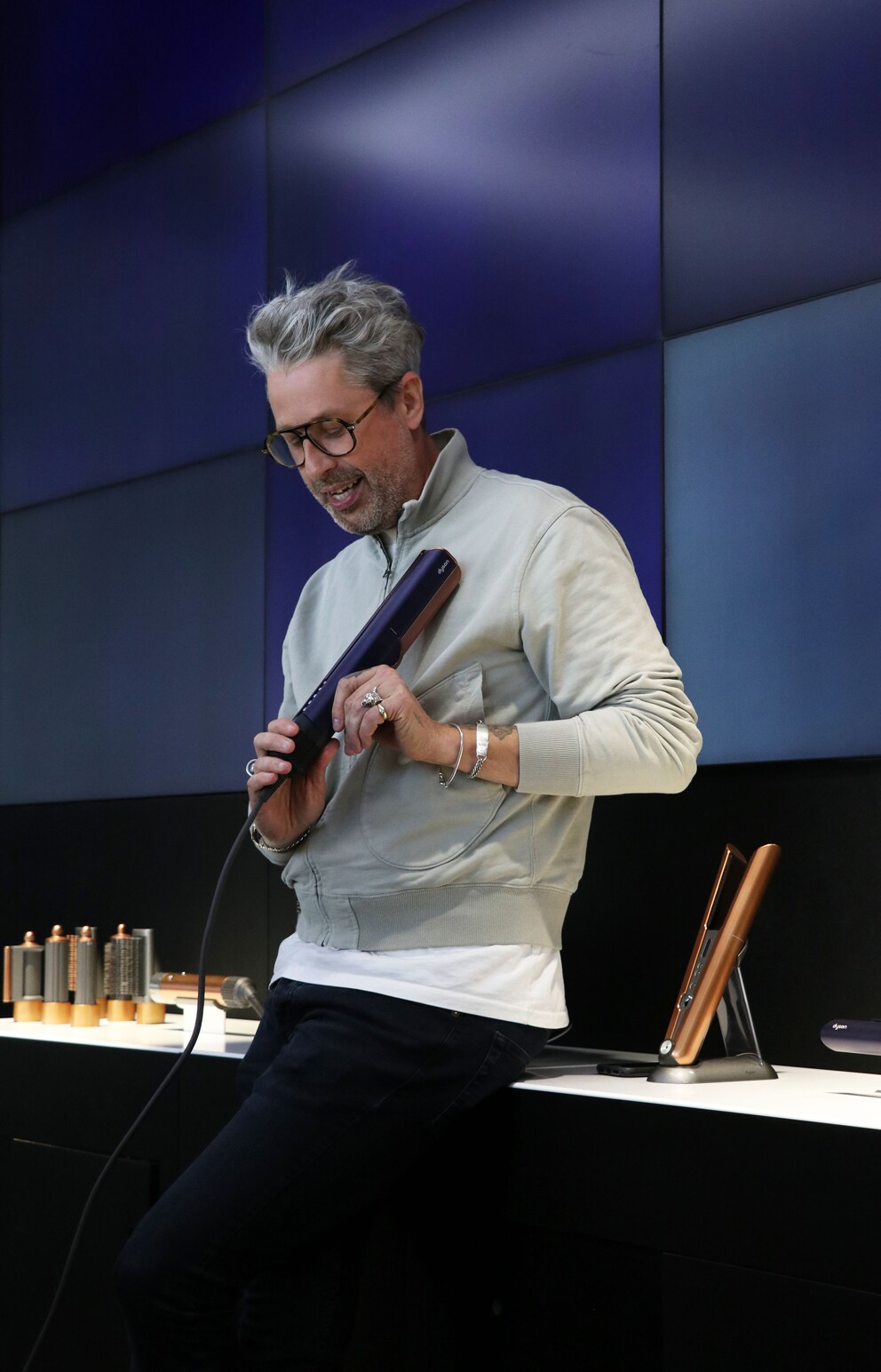 Dyson Airstrait Meine ersten Erfahrungen mit dem neuen Stylingtool Galaxus