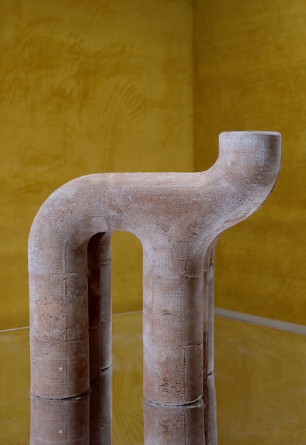 This stool is made of a recycled material and was created with the help of 3D-printed moulds.