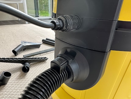 All hoses are in the right hole, it’s completely foolproof.