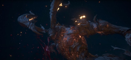 Quando Ifrit Phoenix si squarcia, sento le vibrazioni di Neon Genesis Evangelion.