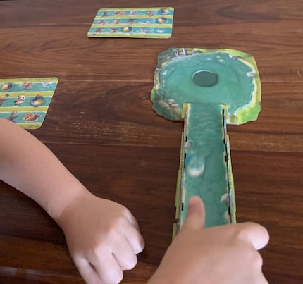 Far cadere la tartaruga Max dallo scivolo d'acqua nel lago è il momento più bello del gioco per il playtester di sei anni.