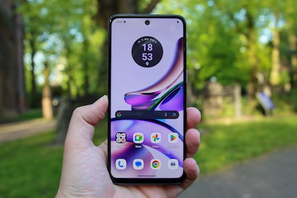 Es gibt bessere, aber das Display spricht nicht gegen das Moto G13.