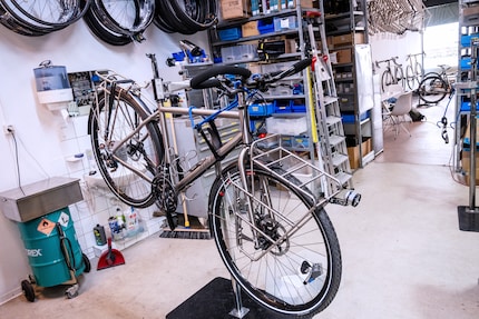 L'assemblaggio è quasi ultimato, dopodiché questa bici Hilite partirà per la Finlandia.