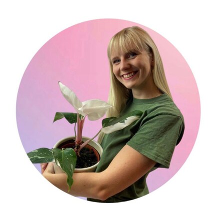 Esperta di piante e podcaster Carla Meineke
