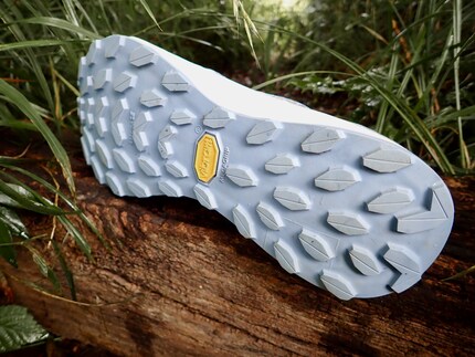 The Vibram Megagrip sole gives good grip, but the 3.5 millimetre lugs seem a bit short for deep mud.