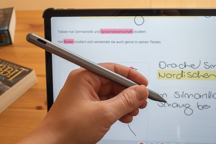 Le stylo est agréablement léger et reconnaît différents niveaux de pression.